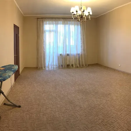 Apartment On 2-nd Izmailovskiy